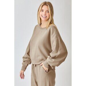 Risen Lounge Line Crop Crew in Sand